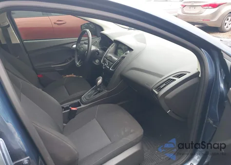 2018 Ford Focus Sel z USA, uszkodzony, nr VIN 1FADP3M21JL277207